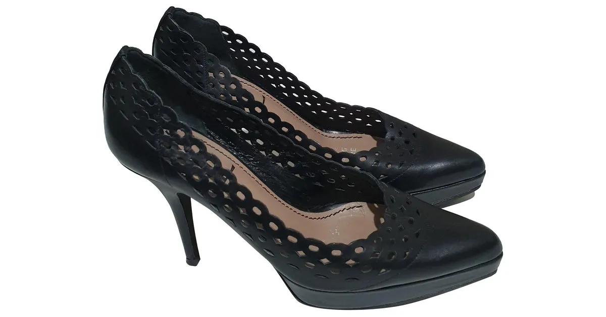 Yves Saint Laurent Tacones Negro 