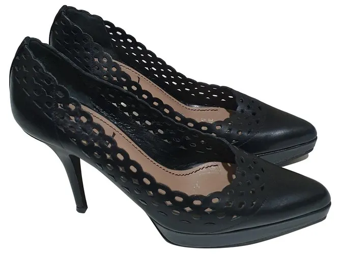 Yves Saint Laurent Tacones Negro 