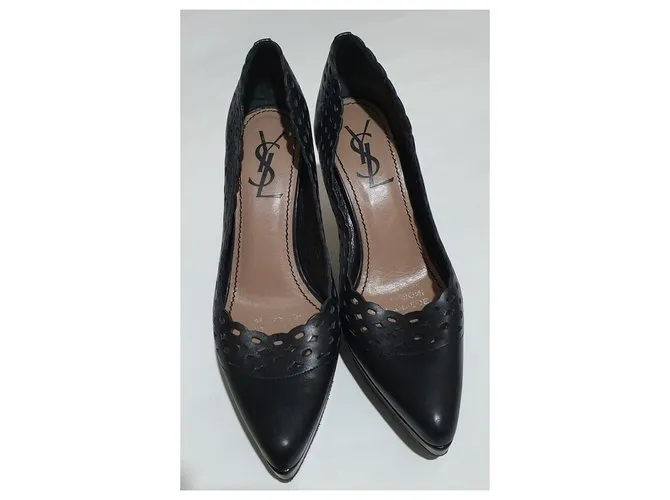Yves Saint Laurent Tacones Negro 
