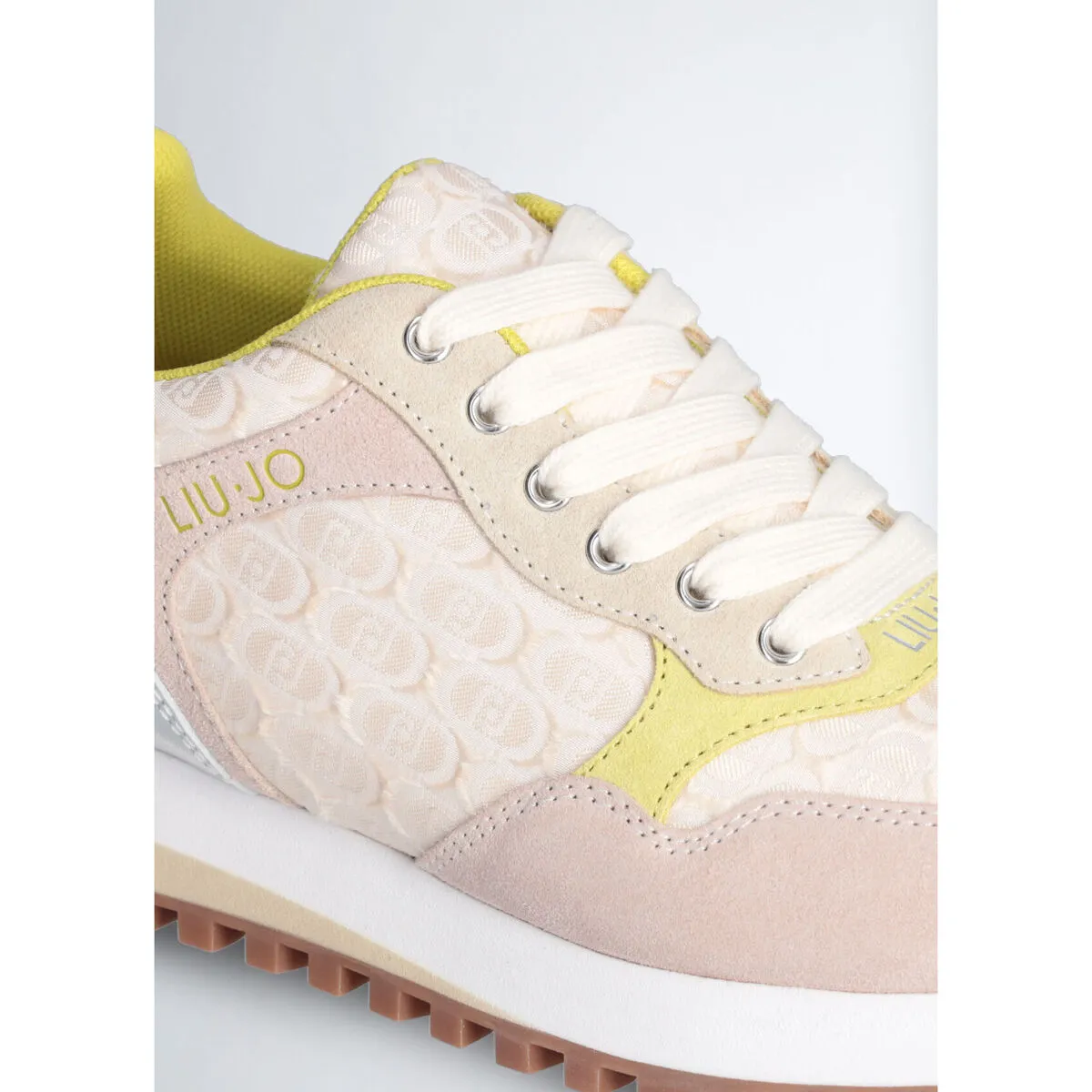 Zapatillas con logotipo de jacquard