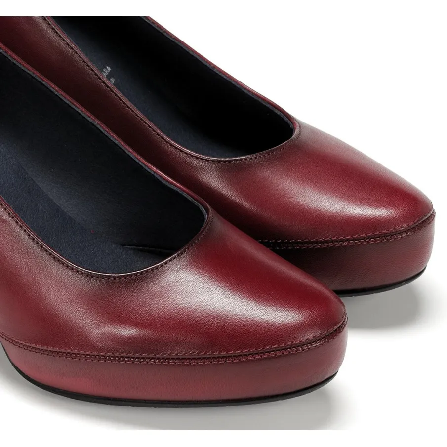  ZAPATO SALON DORKING  BY FLUCHOS DE MUJER BURDEOS. ENVIO Y CAMBIO GRATUITO.