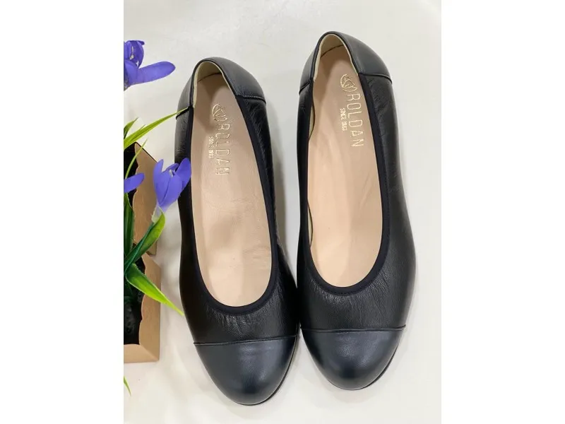 ZAPATO SALÓN EN PIEL 2816 CALZADOS ROLDAN EN COLOR NEGRO O AZUL