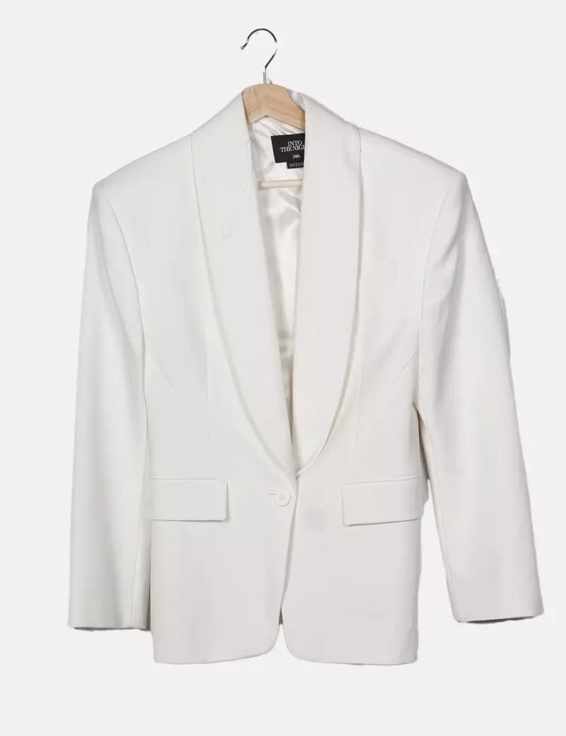 Zara Blazer con hombreras blanca
